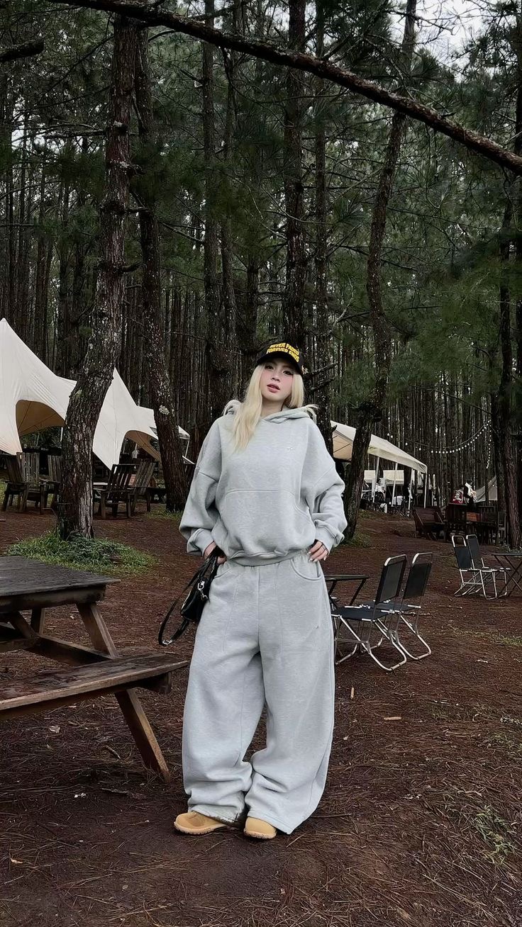 Ensmble hoodie + baggy
